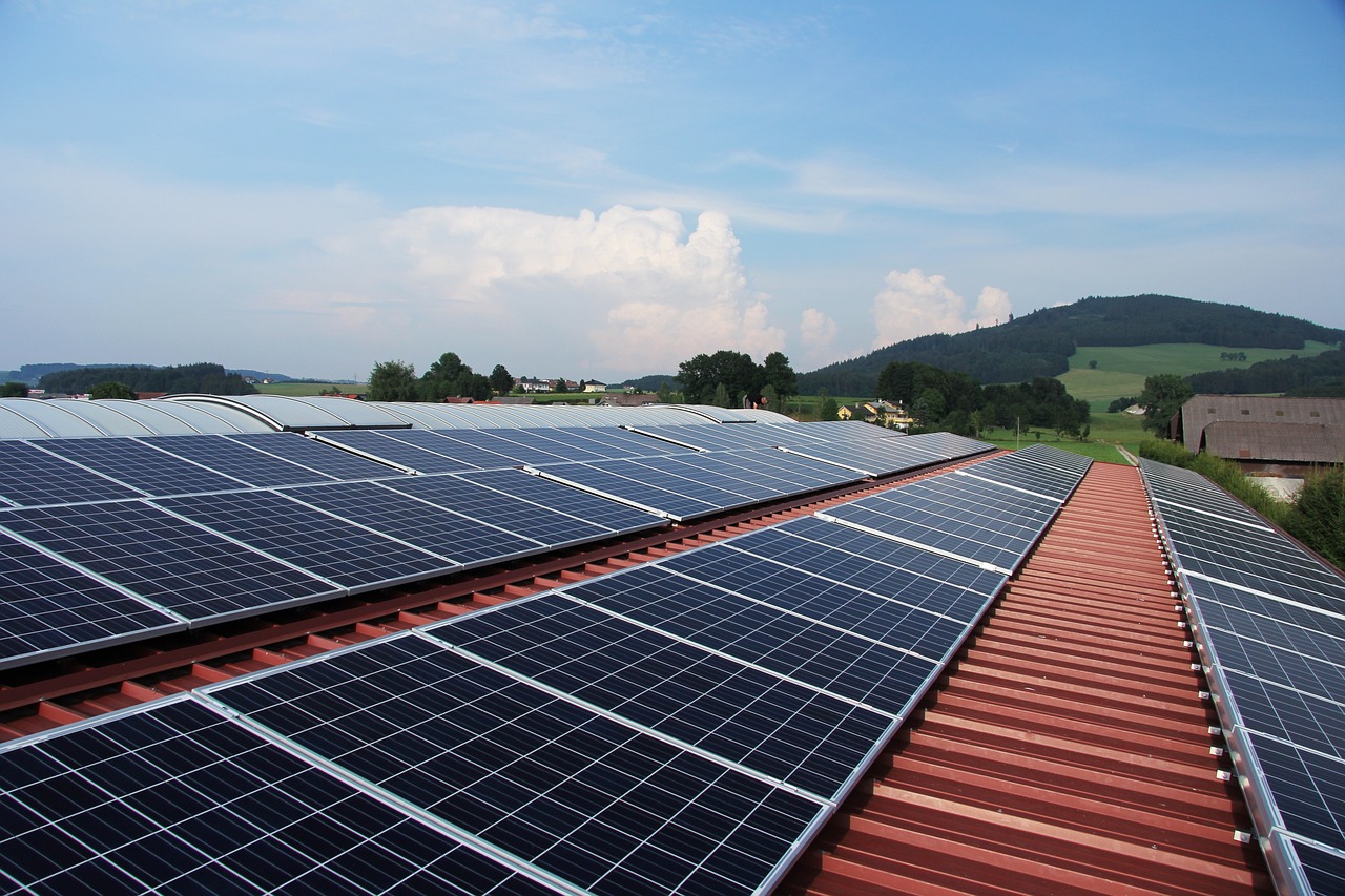 A Guide to Powering your Recreational Vehicle with Green Energy